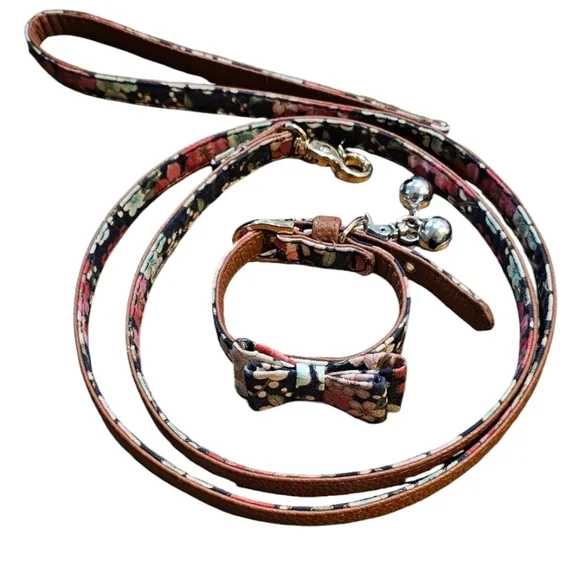 Small Floral & Faux Leather Leash & Collar w/ Bells - Picture 1 of 5